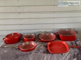 New red cookware set