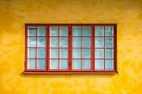 Buy And Get Traditional Look Using Casement Windows To Your Home