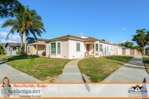 Wonderful Long Beach Large Corner Home