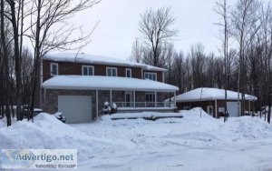 Huge intergenerational property for sale in Estrie