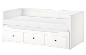 IKEA Hemnes Daybed with 3 drawers for storage
