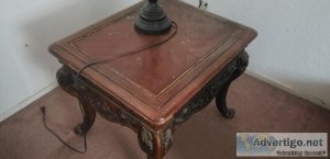 Antique style endtable