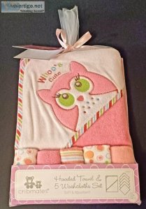 Cribmates Hooded Towel and 5 Washcloths Set