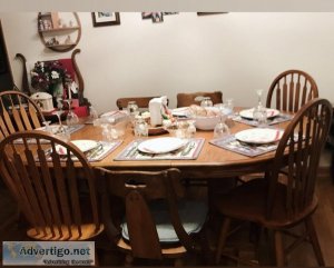 Dining room table with 4 chairs