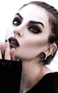 Get That Bewitching Look For Halloween