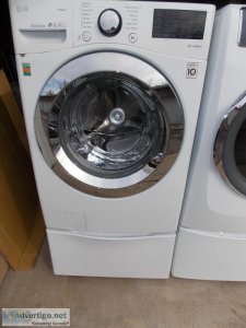 Newer White LG Washer With Pedestal