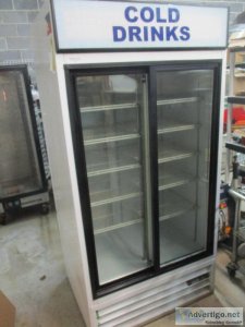 Scratch n Ding Commercial Fridge Auction