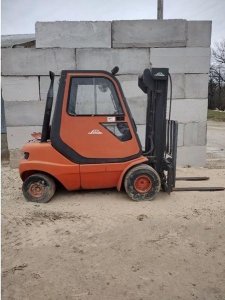 Linde N30T-03 Forklift