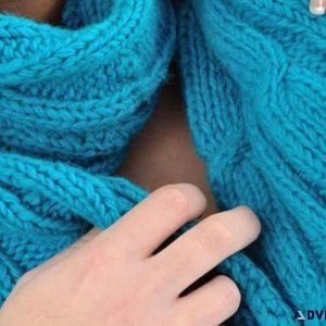 Fashionable Scarf with functional zipper Pocket