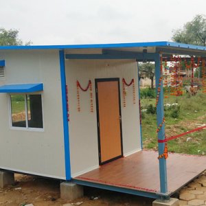 Railway shelters