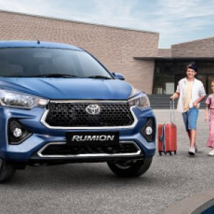 Toyota rumion - price, features, and mileage