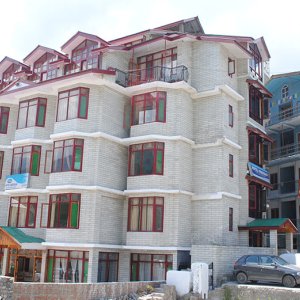 Best hotel in manali