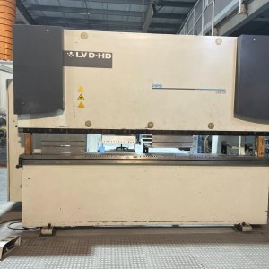 Used pressbrake 135/30 bending machine