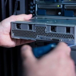 Refurbished & used firewall server supplier in mumbai