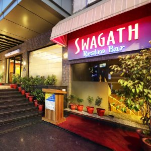 Restaurants in sector 104 noida