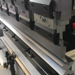 Supplies of press brake tools for bending