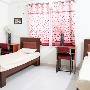 Modern and vegetarian hostel near christ university