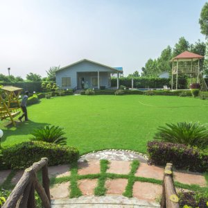 Best farmhouse for party in noida | partyvillas