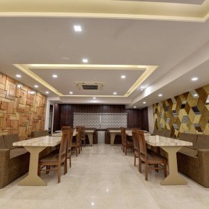 Hotels & places to stay in noida, india